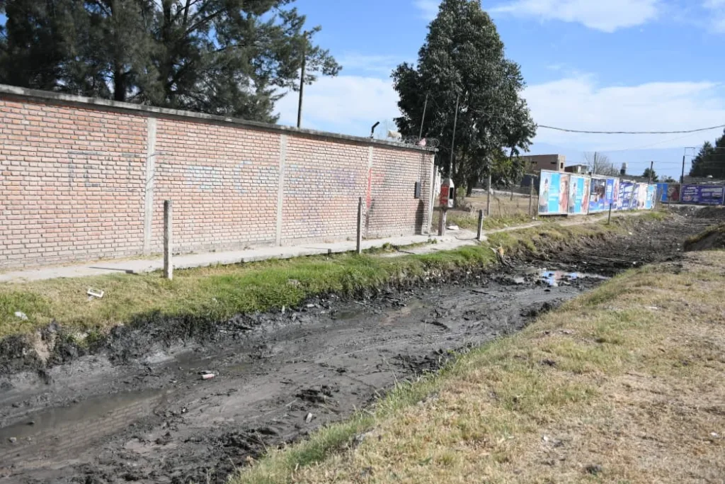apertura-de-canal-urkipina-5-1024x683