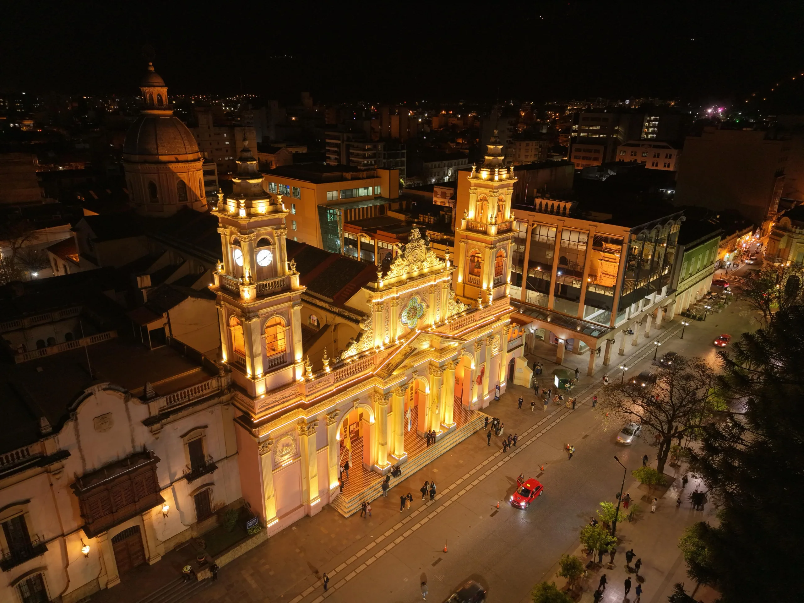 nueva iluminacion catedral (3) nueva iluminacion catedral (3)