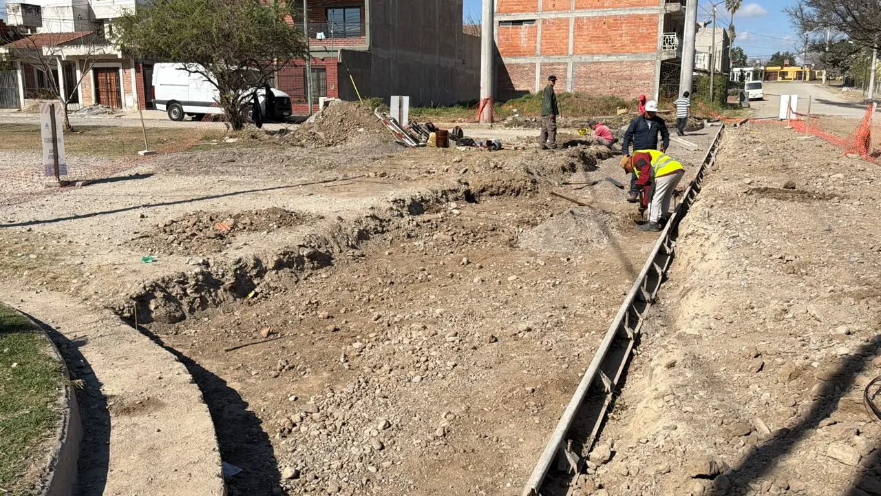Pavimentación de cordón cuneta en Castañares (4) Pavimentación de cordón cuneta en Castañares (4)