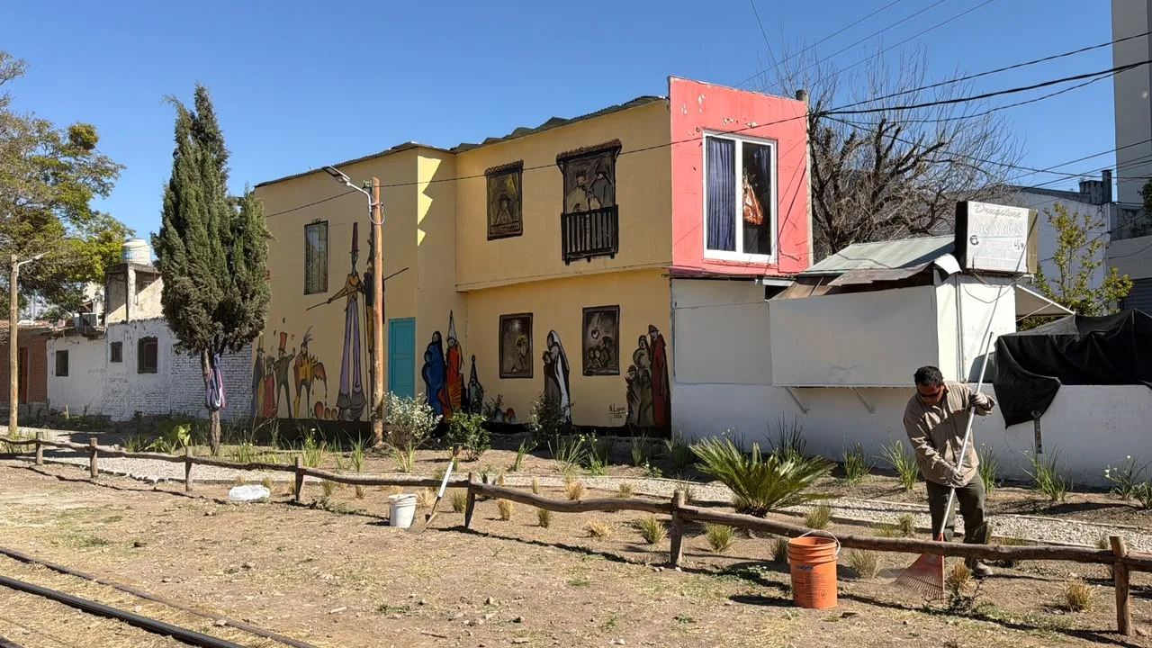 Recuperación de espacio en la vía Sarmiento (5)
