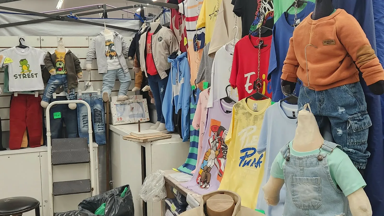 ropa anexo mercado (1)