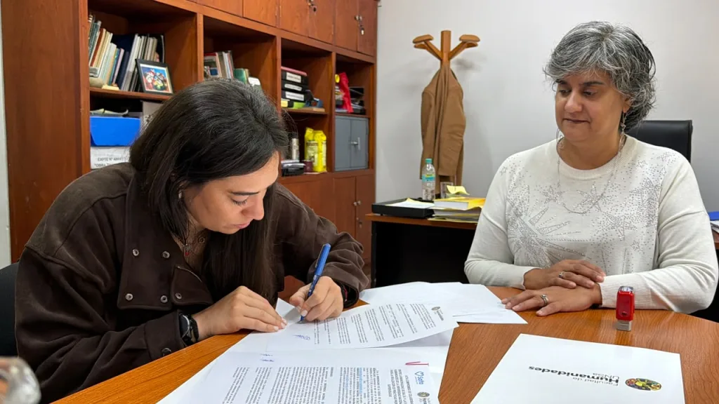 2estudiantes-de-la-unsa-practicas-en-museos-municipales-1024x576