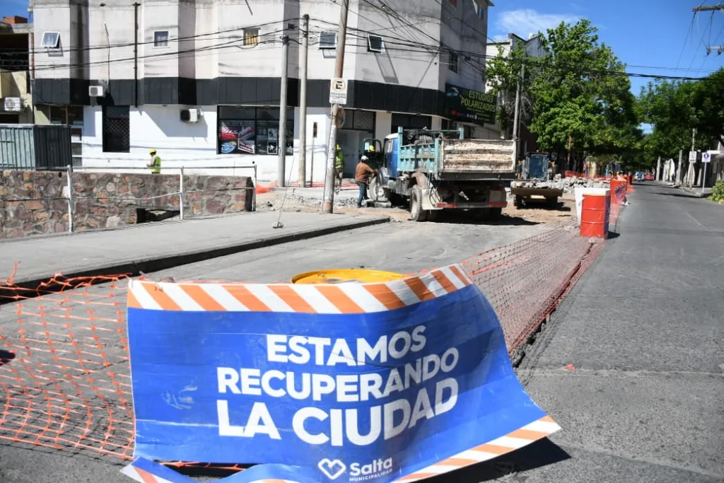 obra-de-media-calzada-en-tucuman-entre-pellegrini-y-esteco-6-1024x683