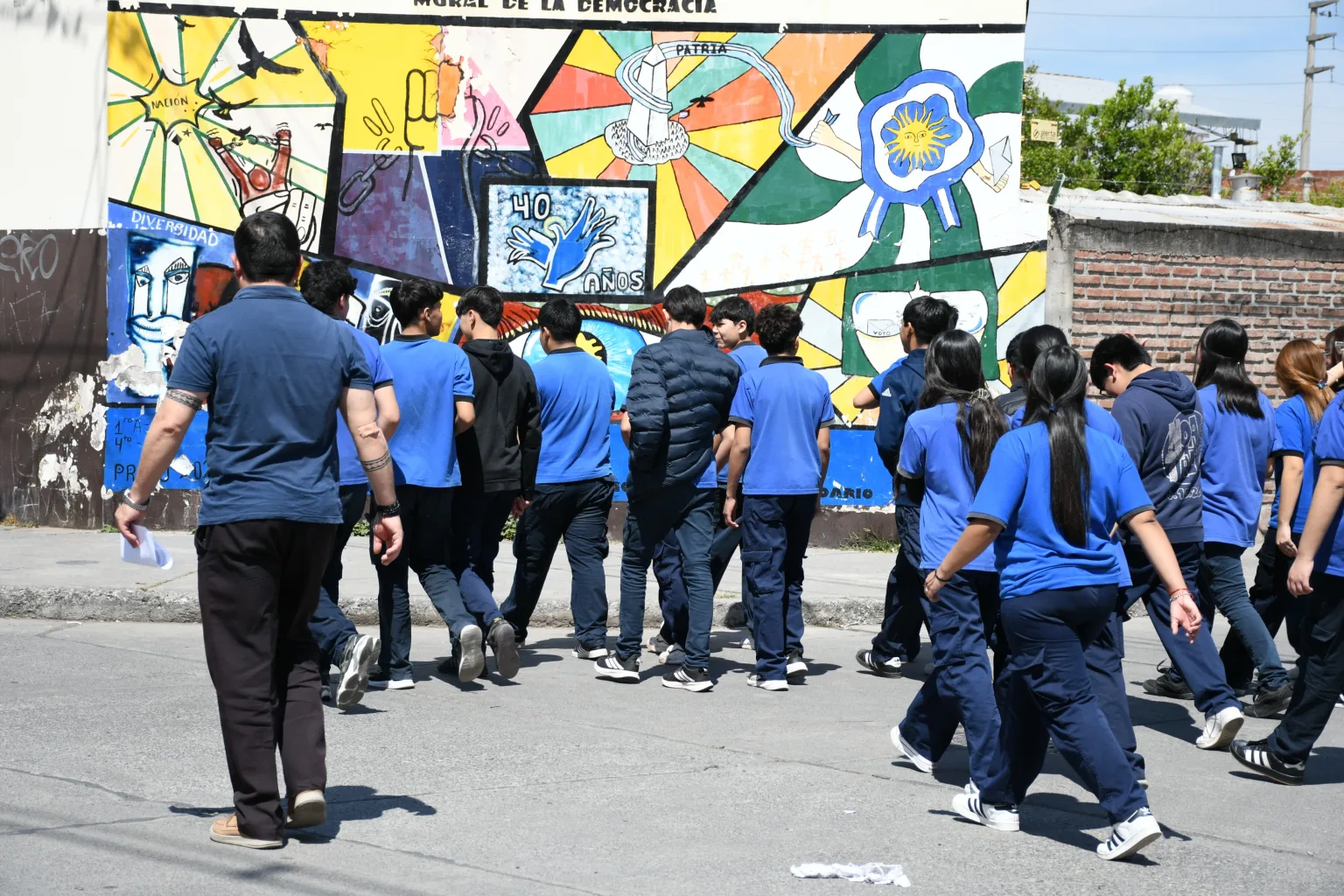 simulacro-de-sismo-escuela-goytia-6-1536x1024